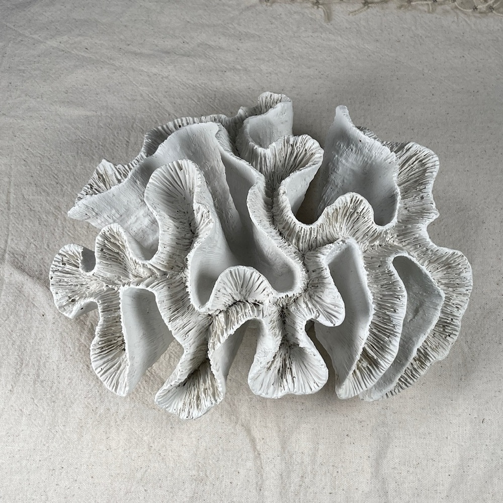 *Resin Coral Decorative ScultureHome Decor Statue